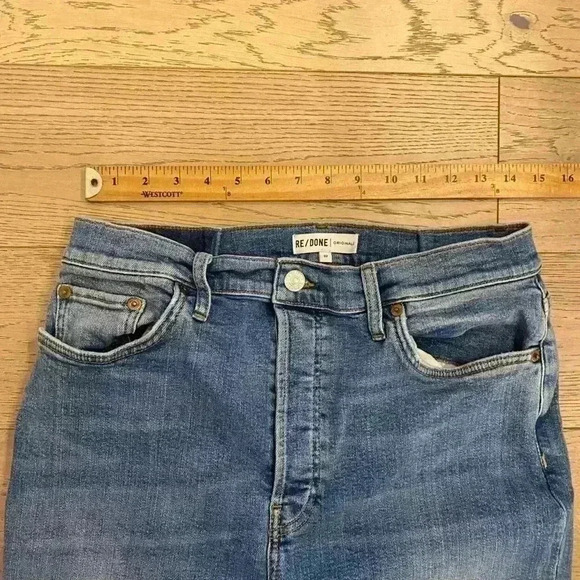 RE/DONE 90s High Rise Ankle Crop Jeans Worn Indigo Size 32 - Picture 4 of 7